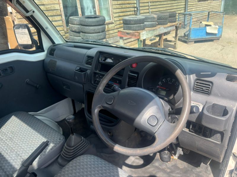 Daihatsu Hijet S211P 4wd - #6872